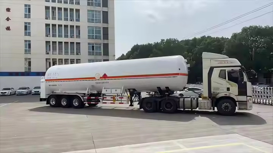 CIMC S30408 Q345R 3 Axles air Suspension Yosts Landing Leg 50# Traction Pin LNG Tanker Truck